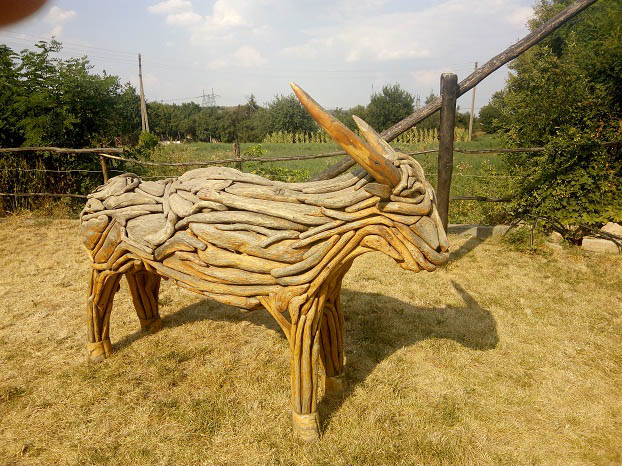 деревянный буйвол в музее